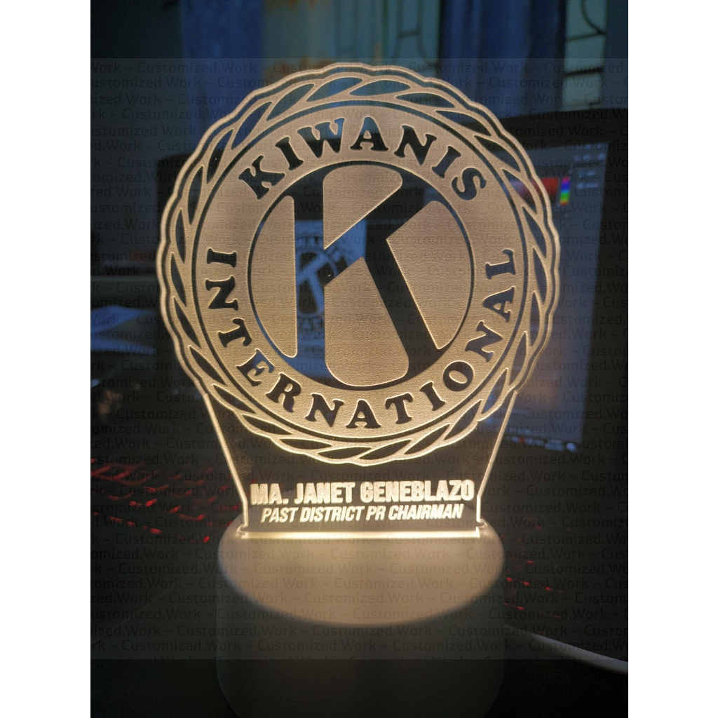 KIWANIS DESK LAMP - KIWANIS INTERNATIONAL - PERSONALIZED WITH NAME - ENGRAVED - Image 6