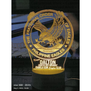 EAGLES DESK LAMP - THE FRATERNAL ORDER OF EAGLES - CUSTOMIZED WITH NAME & CLUB - ENGRAVED