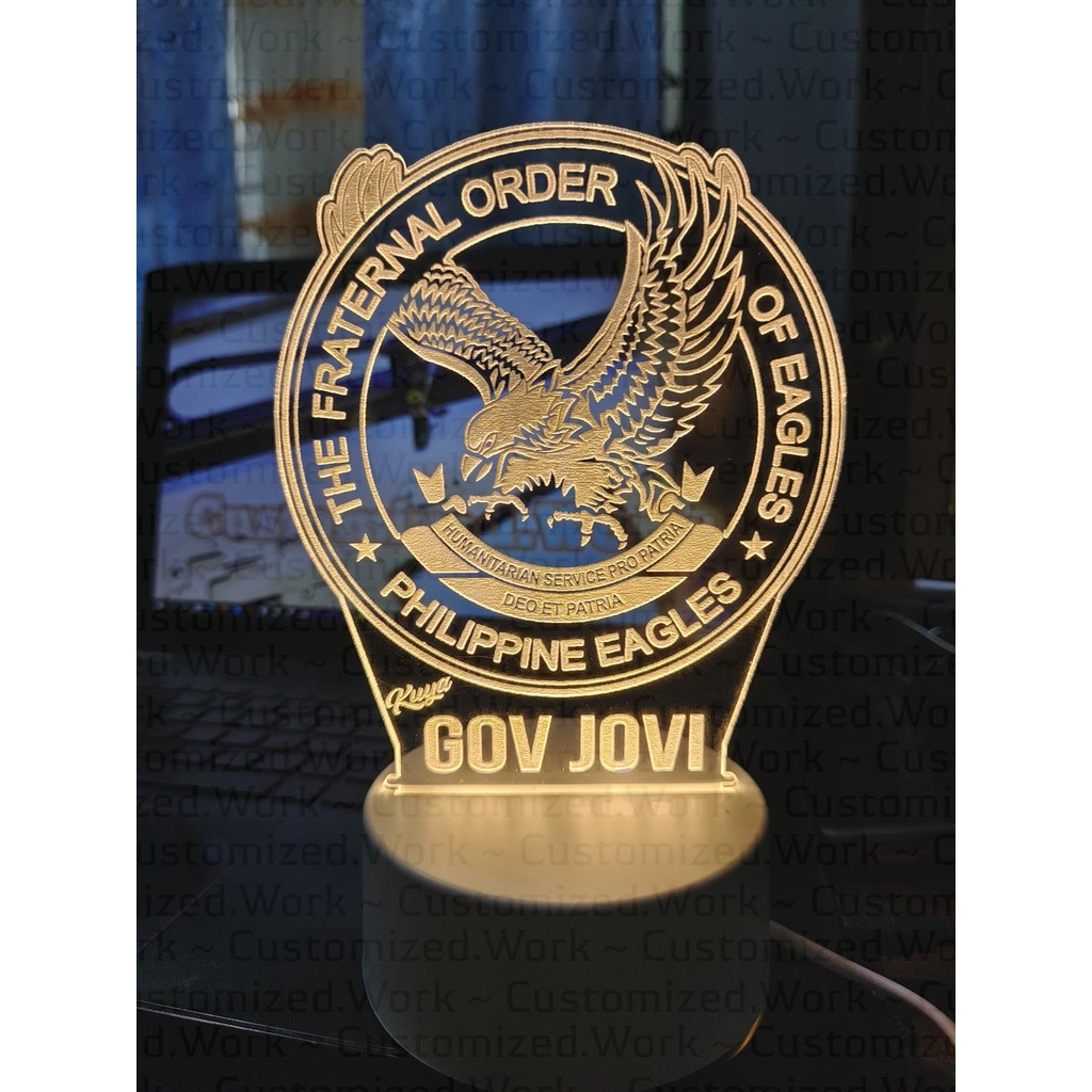 EAGLES DESK LAMP - THE FRATERNAL ORDER OF EAGLES - CUSTOMIZED WITH NAME & CLUB - ENGRAVED - Image 5